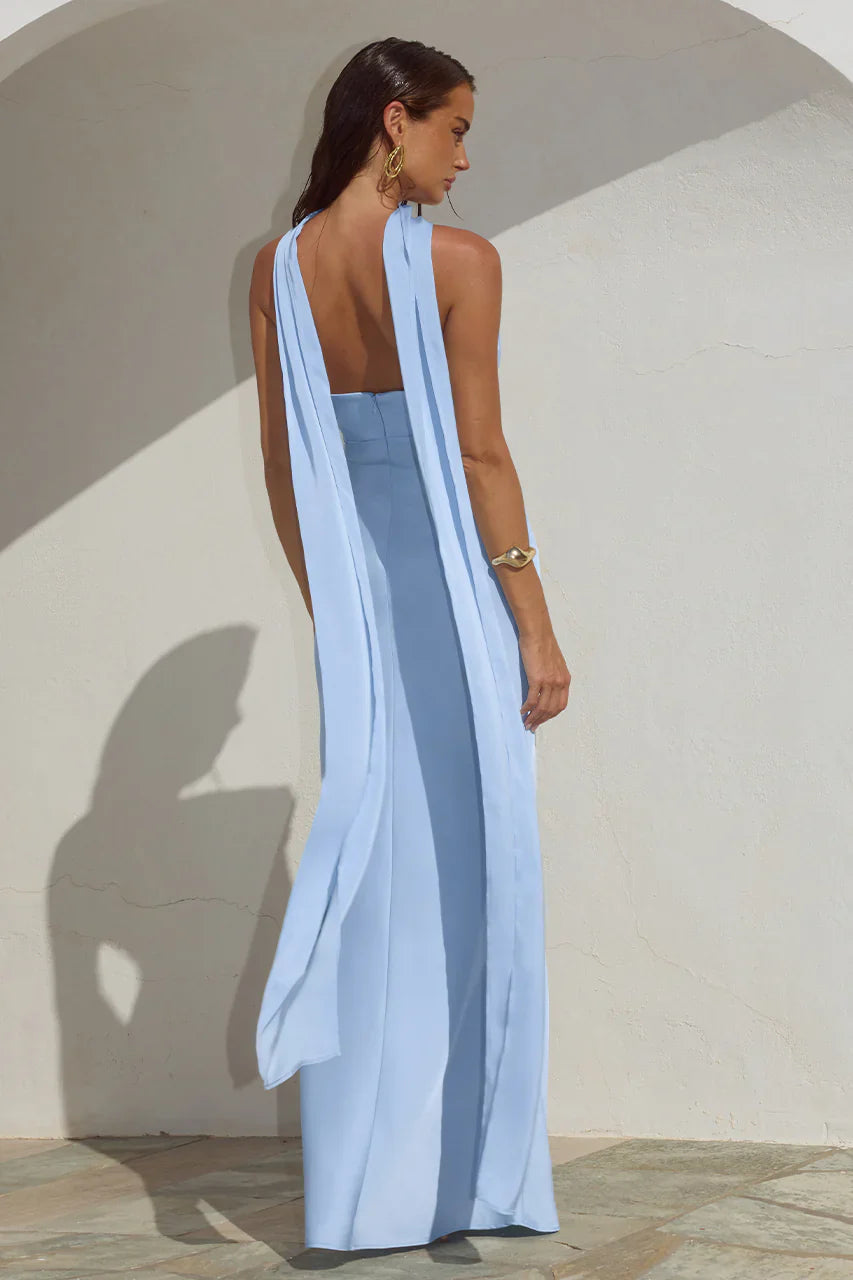 Vestido Maxi Satinado Sin Tirantes Con Escote Curvo